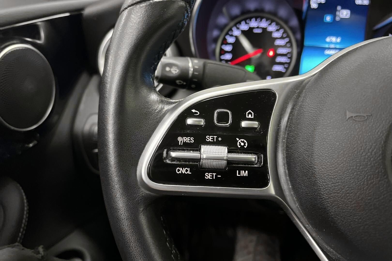 Mercedes-Benz C iso kuva 19