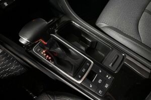 Kia Optima esikatselu 13