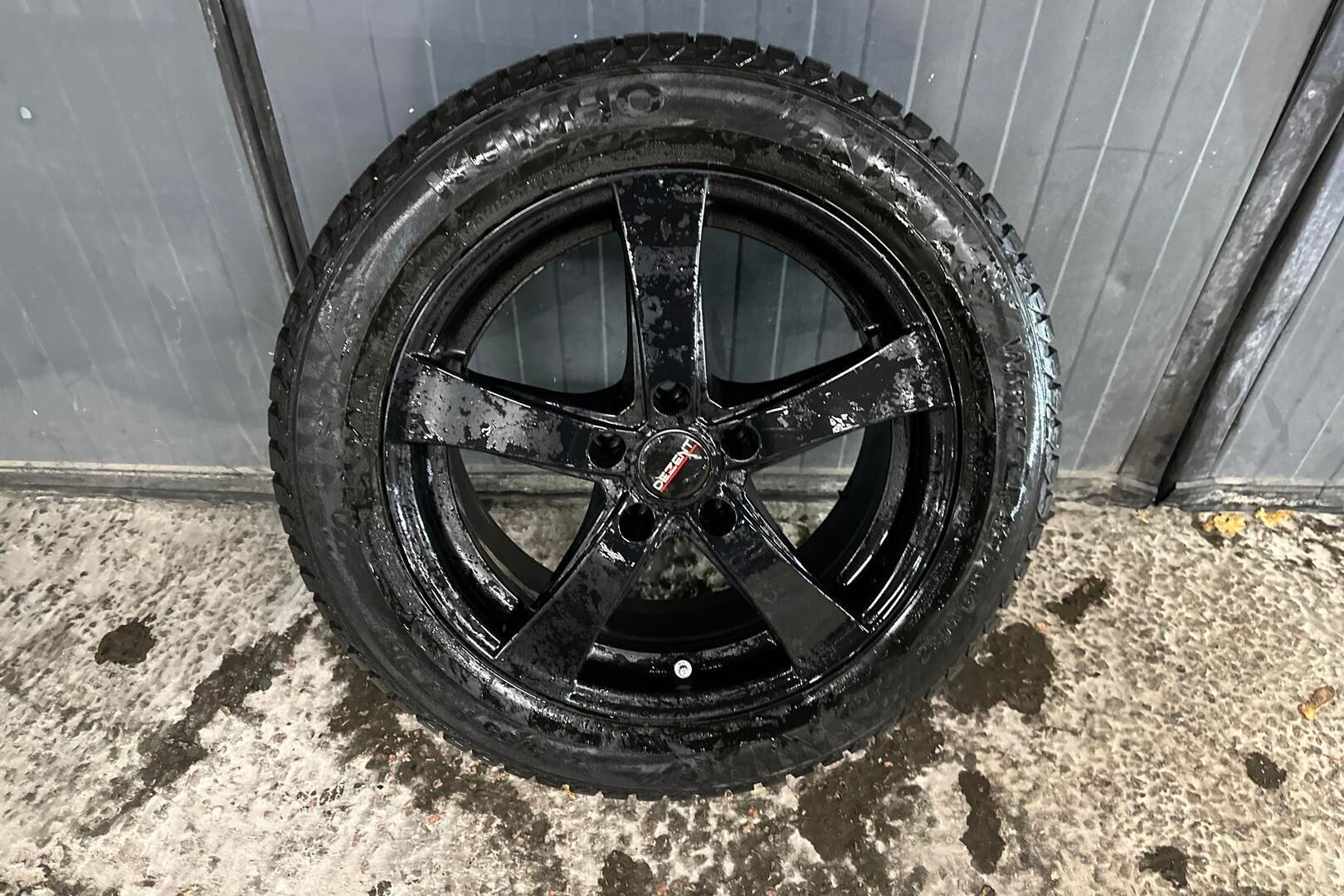 Kia Optima iso kuva 17
