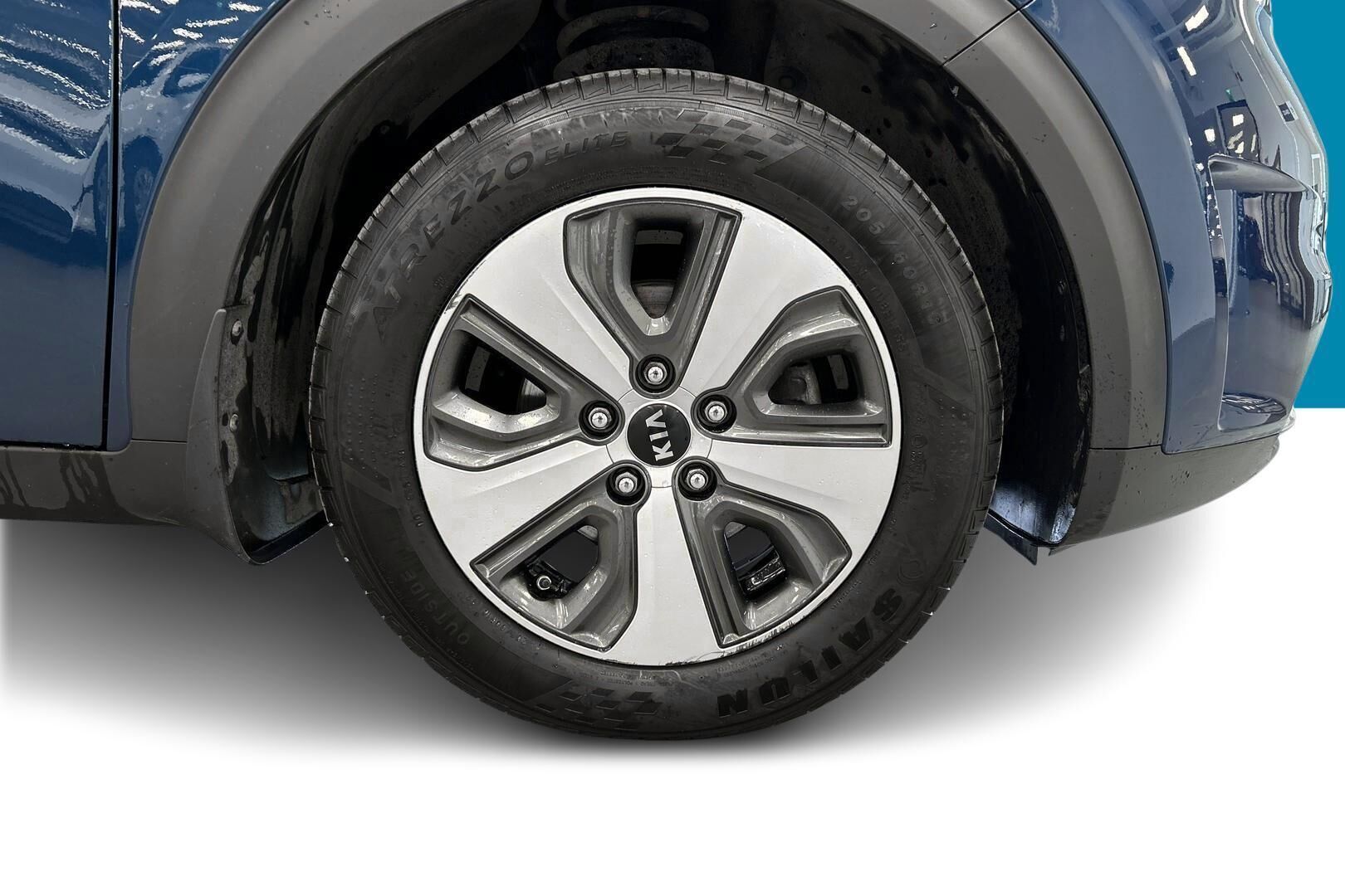 Kia Niro iso kuva 13