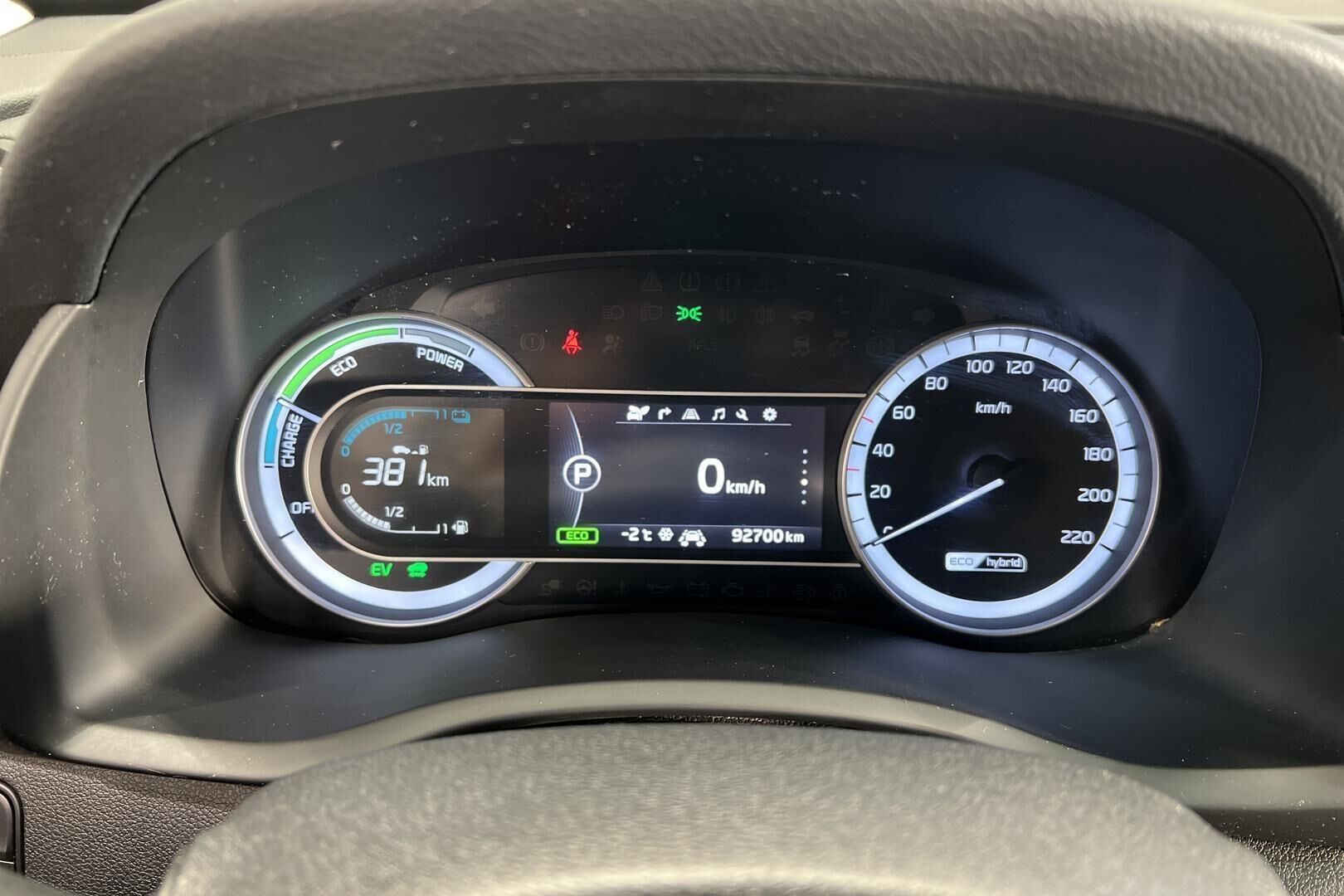 Kia Niro iso kuva 13