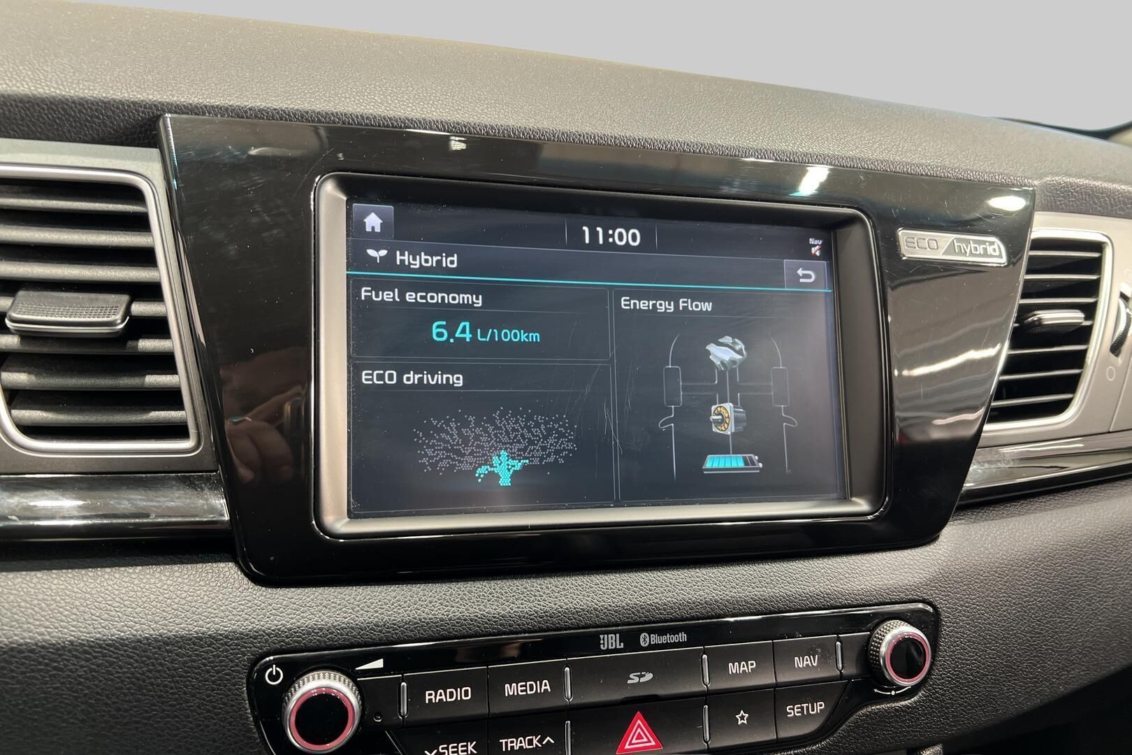 Kia Niro iso kuva 17