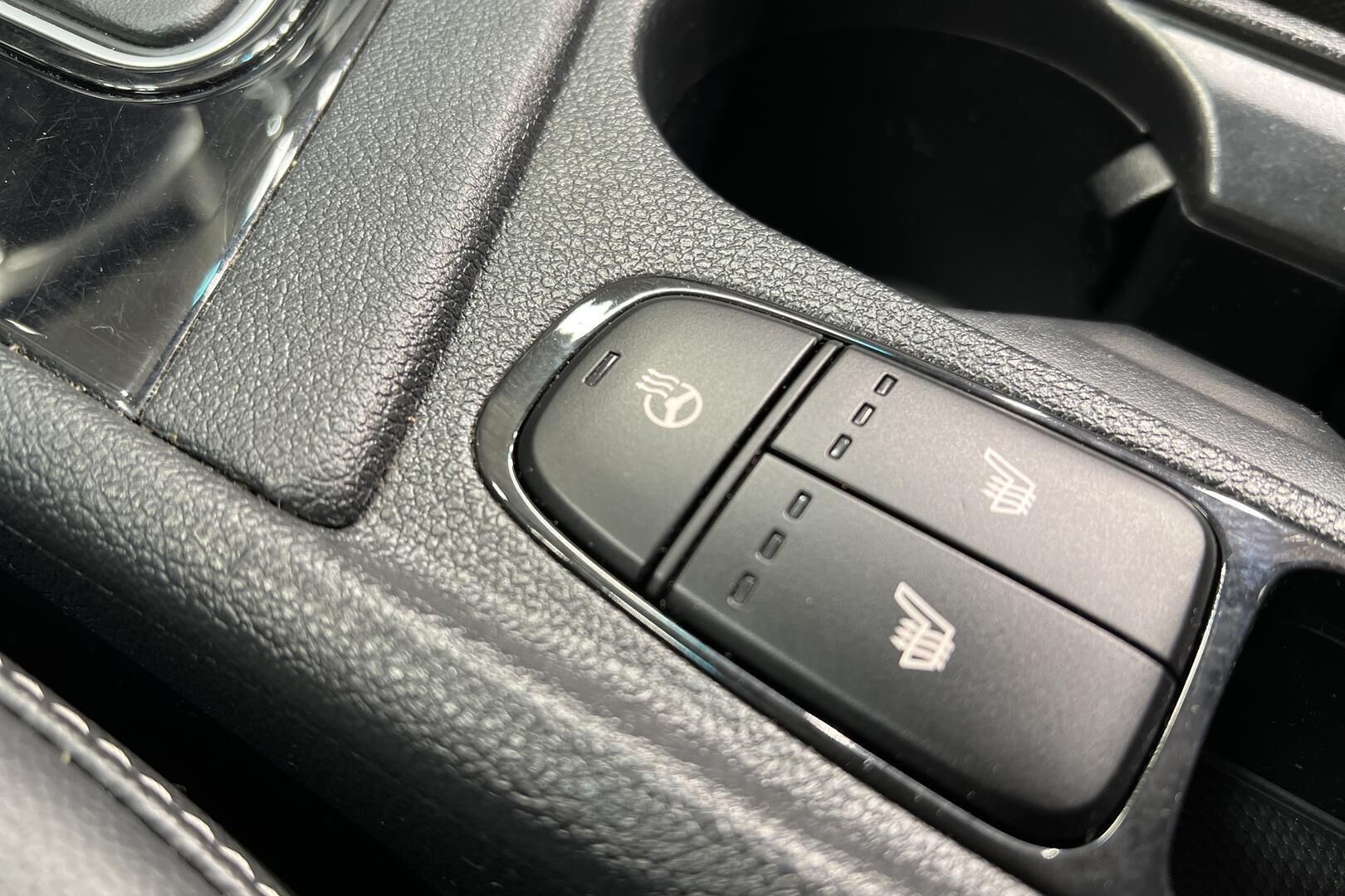 Kia Niro iso kuva 20