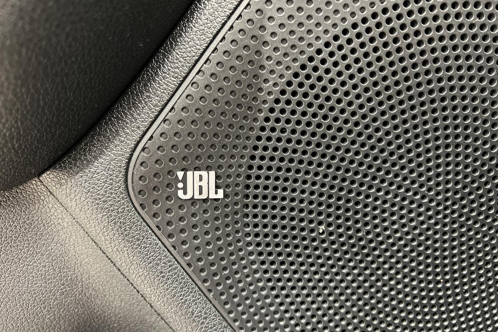 Kia Niro iso kuva 26