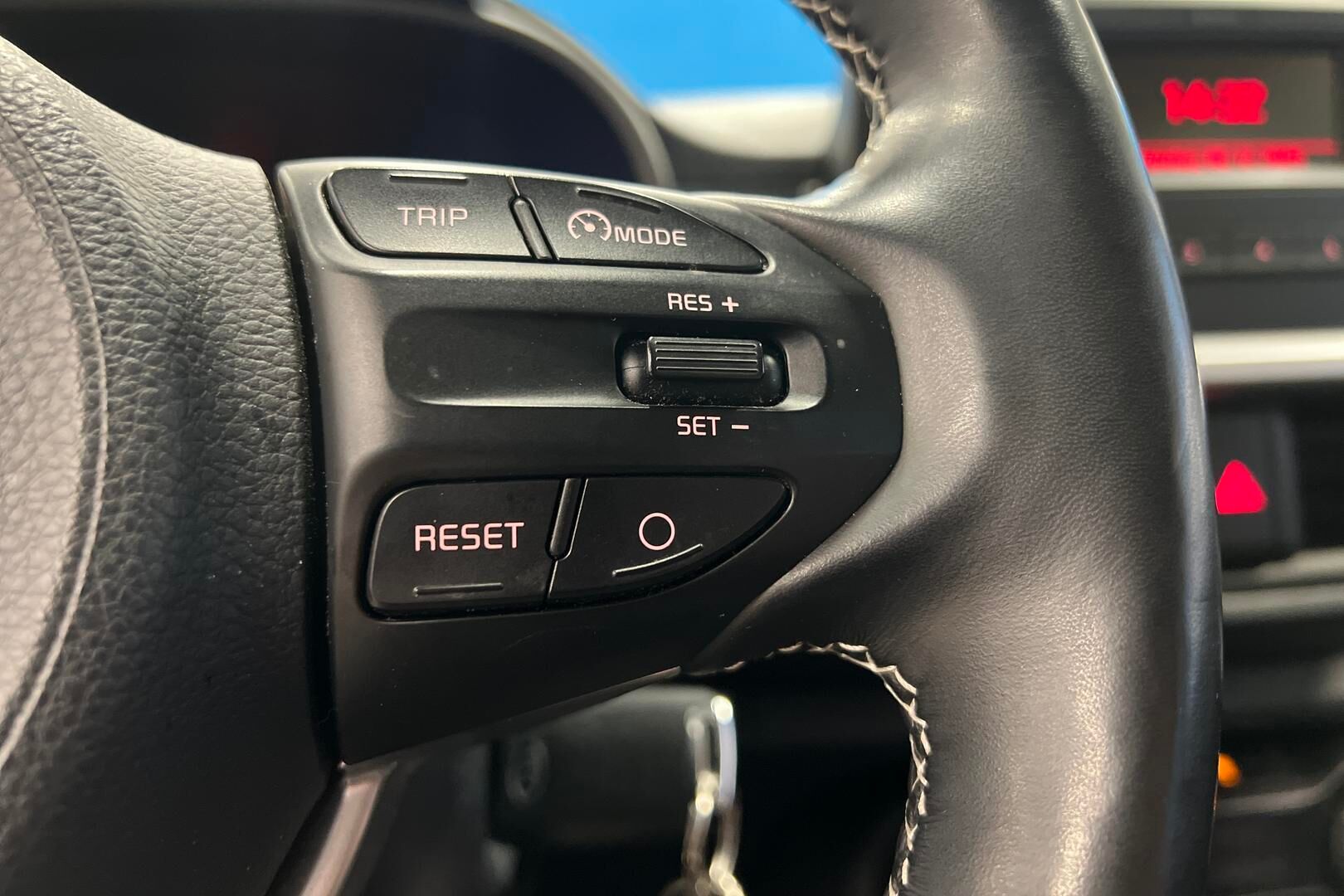 Kia Picanto iso kuva 18