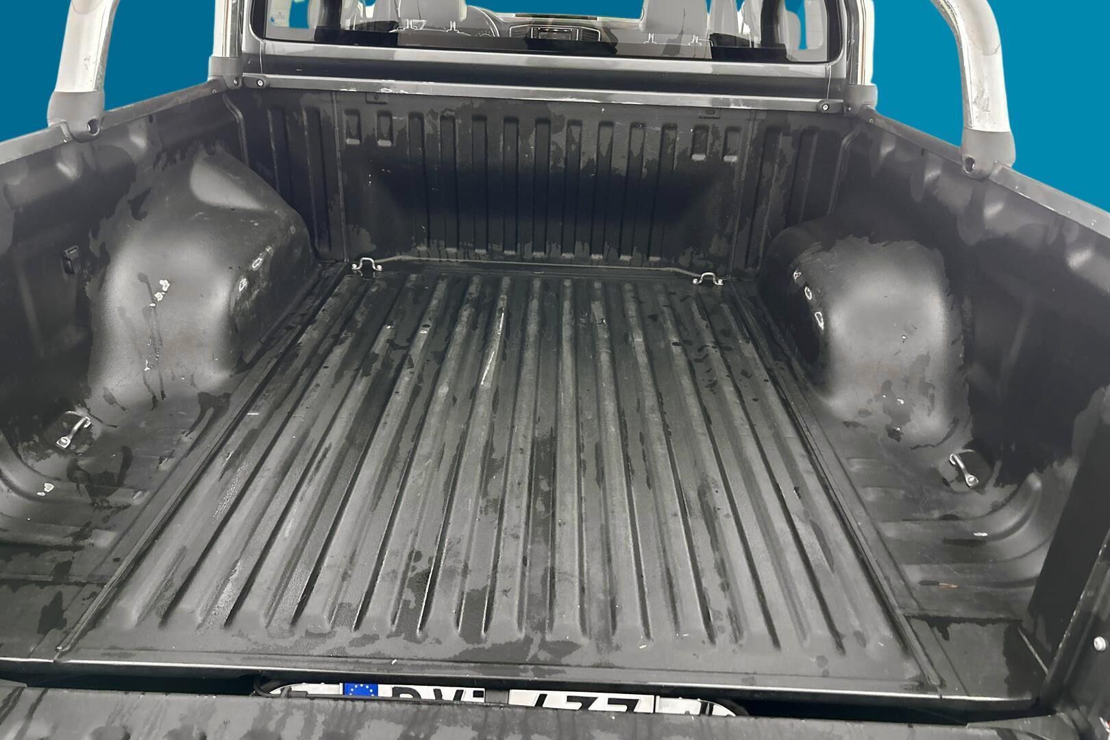 Volkswagen Amarok iso kuva 13