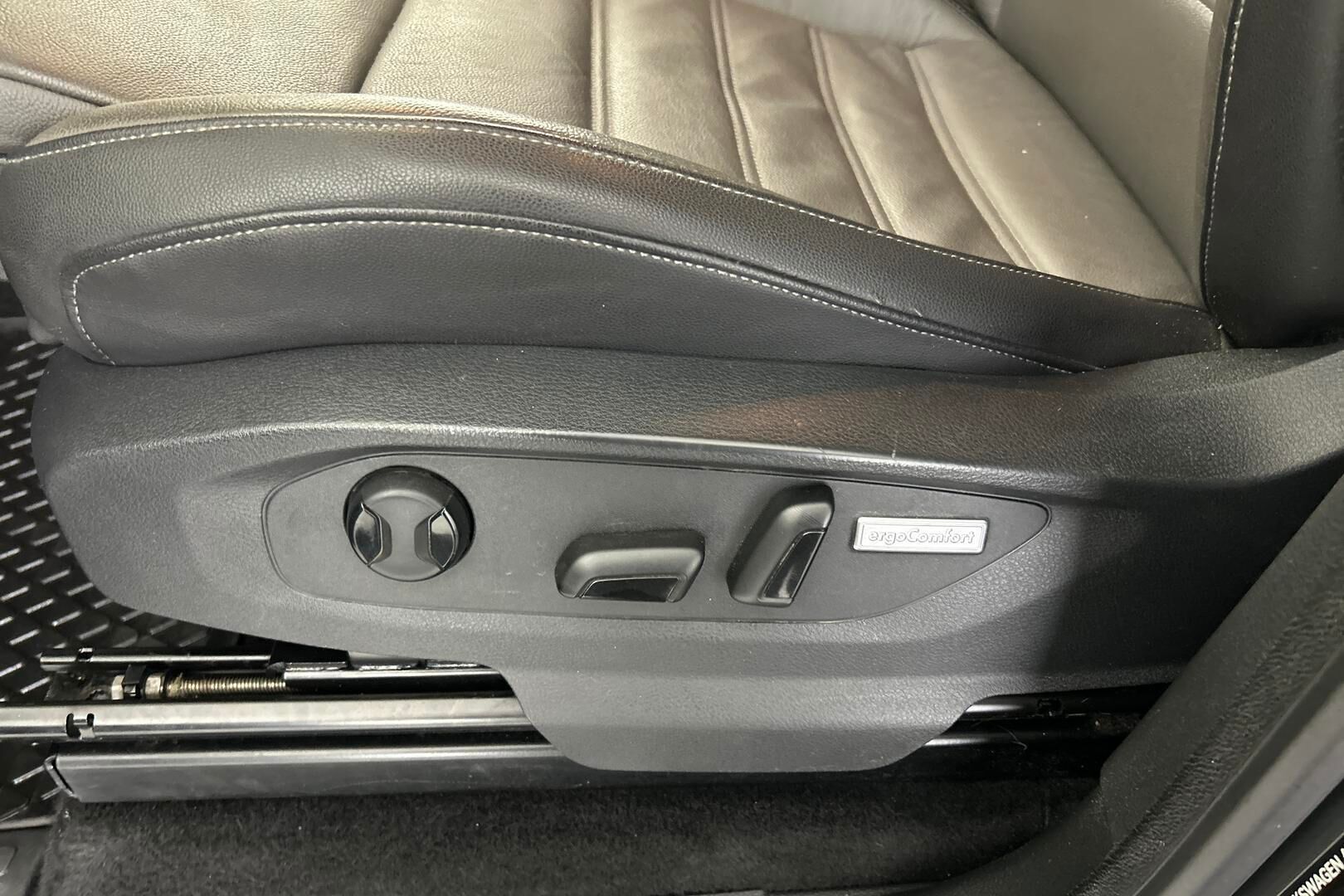 Volkswagen Amarok iso kuva 29