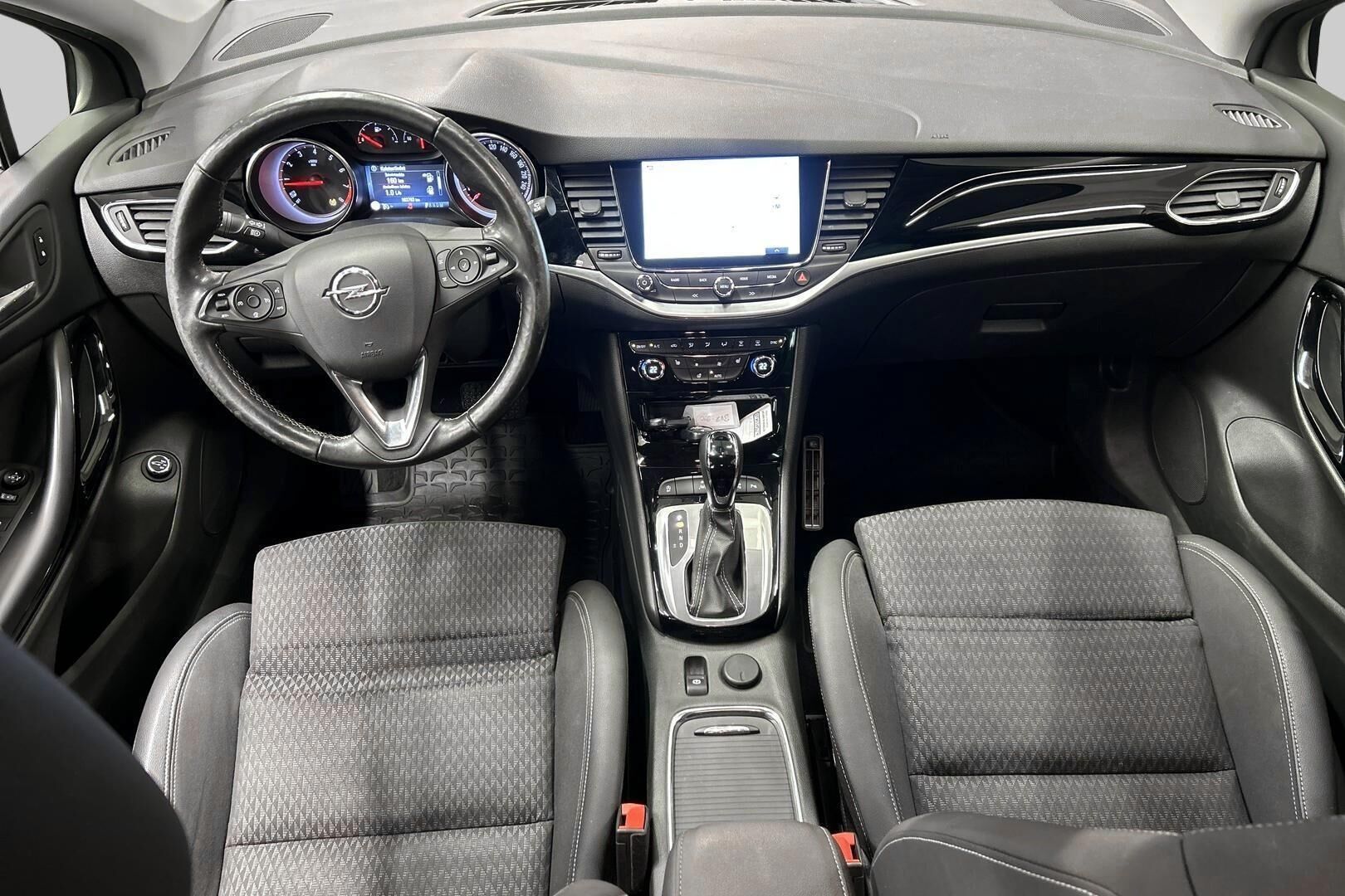 Opel Astra iso kuva 11