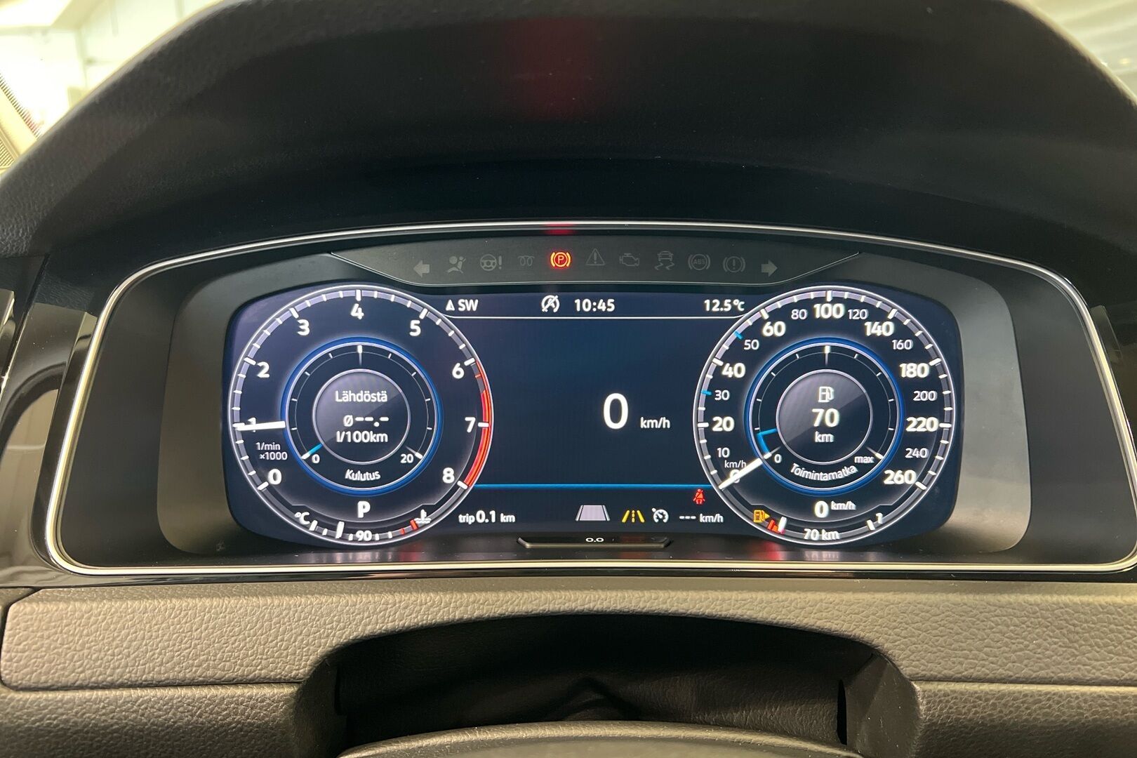 Volkswagen Golf iso kuva 14