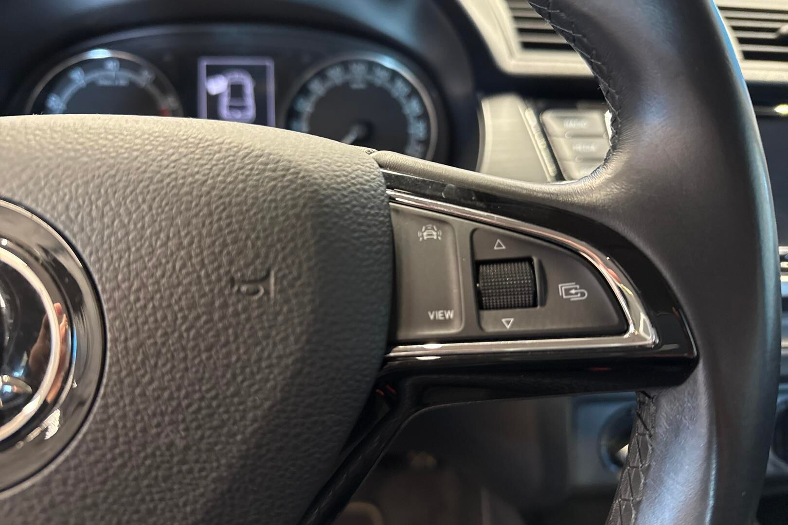 Skoda Fabia iso kuva 18