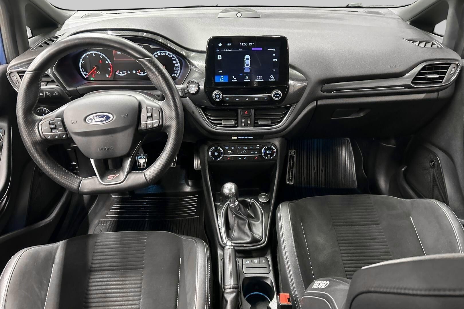 Ford Fiesta iso kuva 9