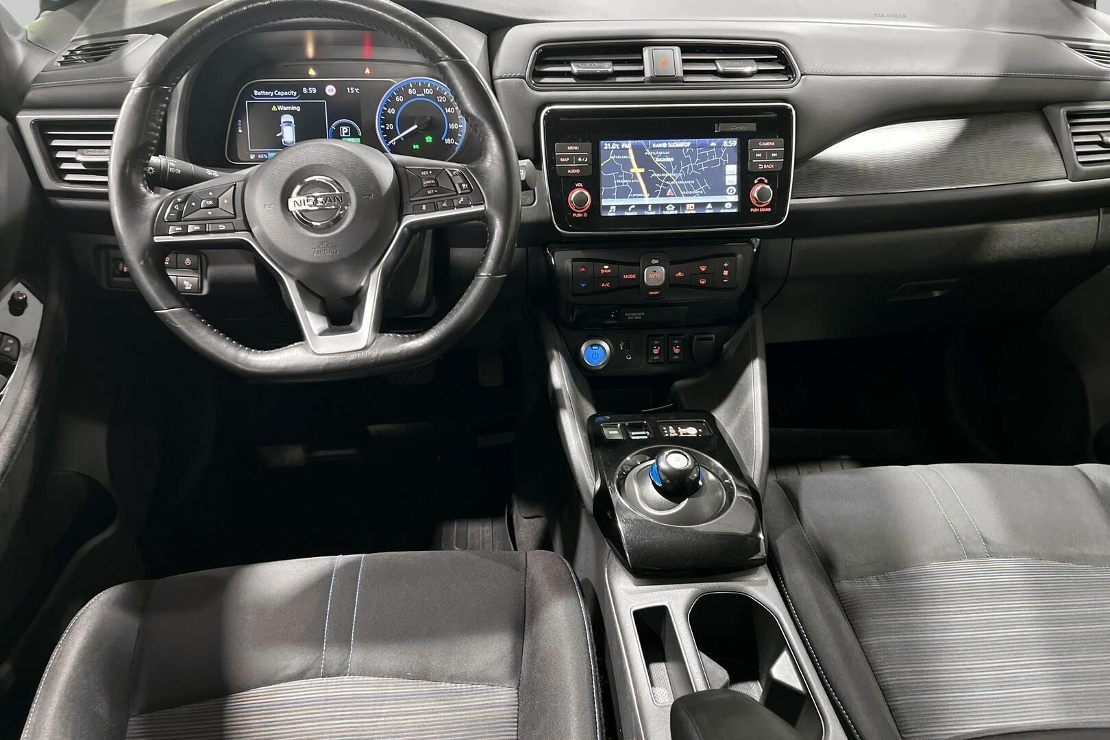NISSAN Leaf iso kuva 6