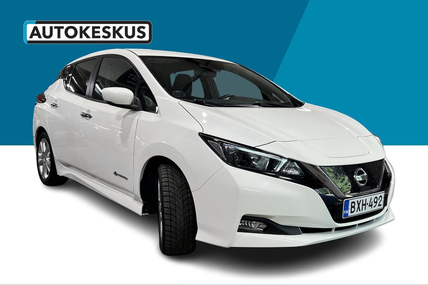 NISSAN Leaf iso kuva 15