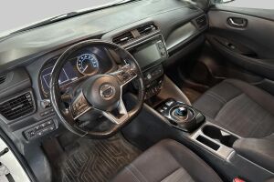 NISSAN Leaf esikatselu 2