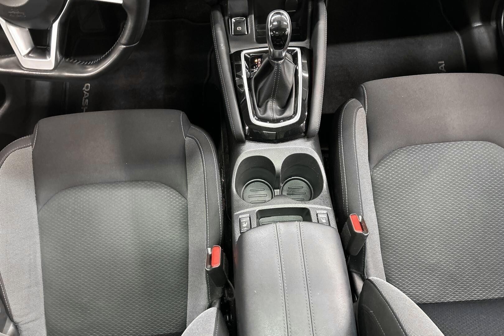 Nissan Qashqai iso kuva 15
