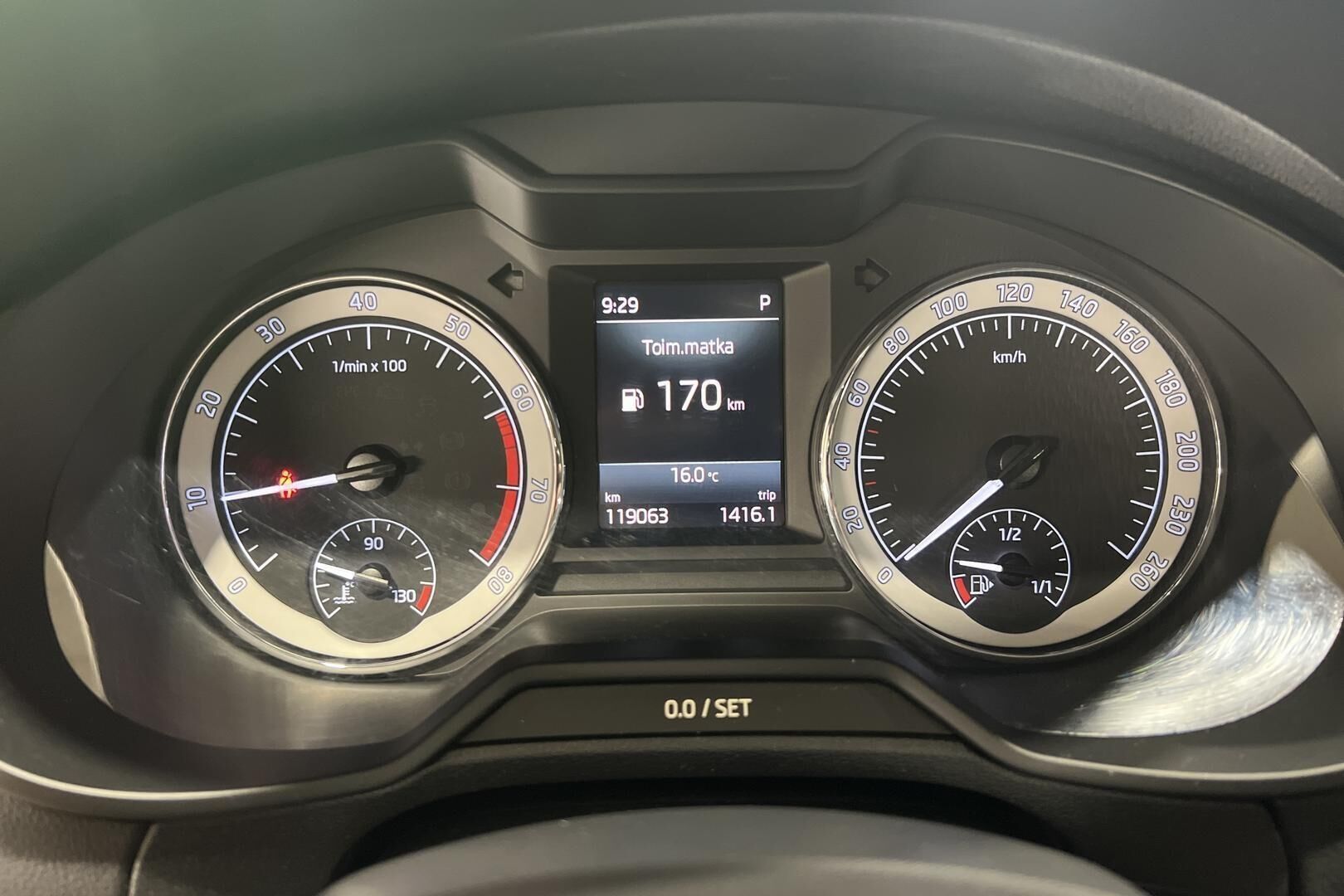Skoda Octavia iso kuva 24
