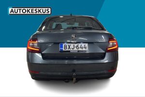 Skoda Octavia esikatselu 5