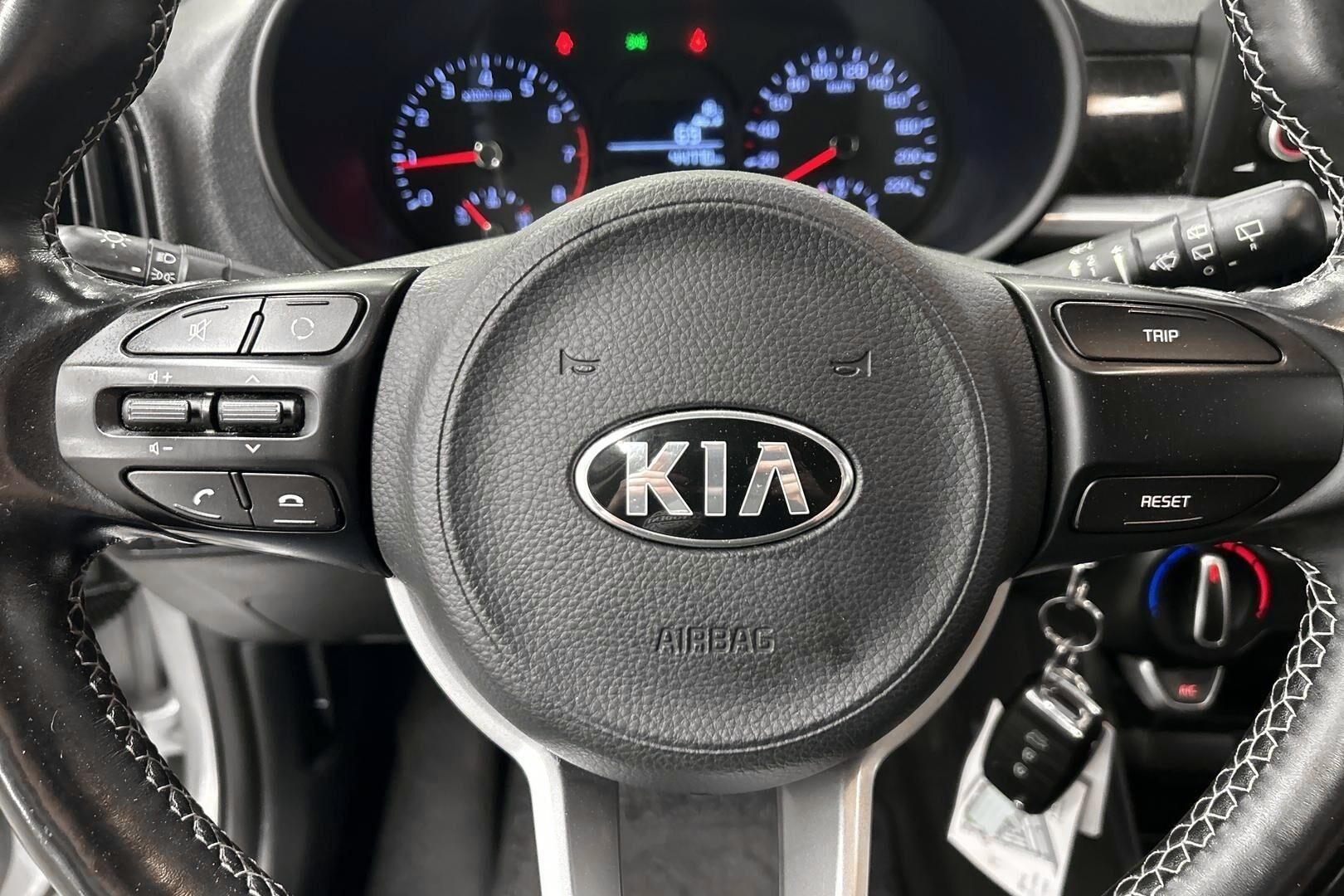 Kia Picanto iso kuva 19