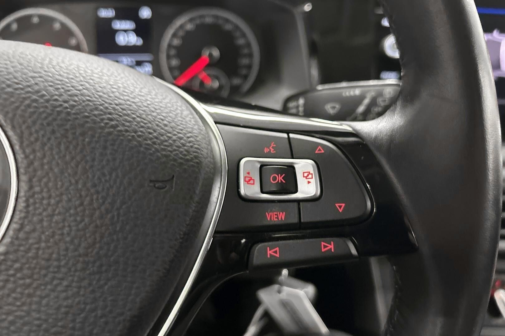 Volkswagen Polo iso kuva 15