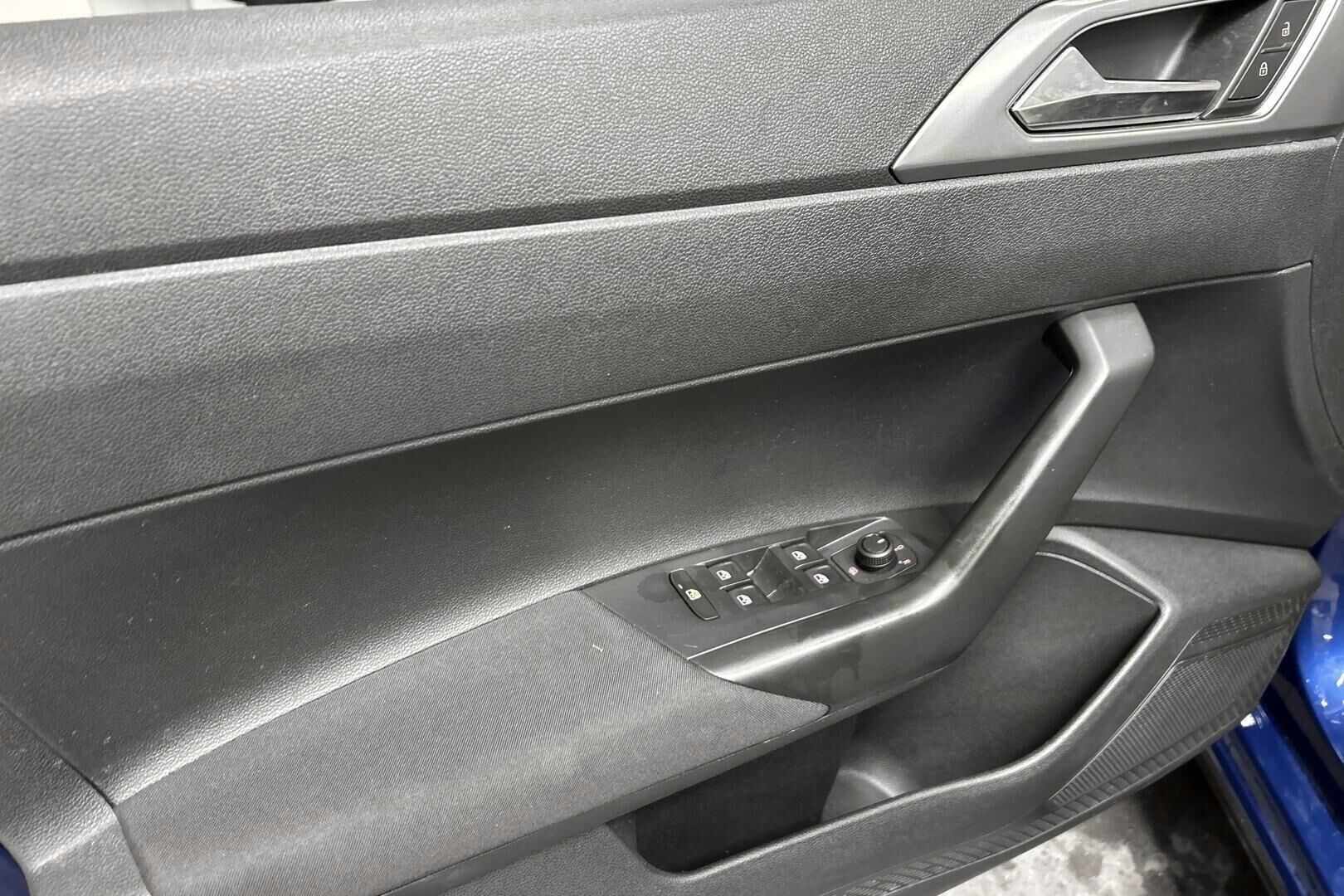 Volkswagen Polo iso kuva 23