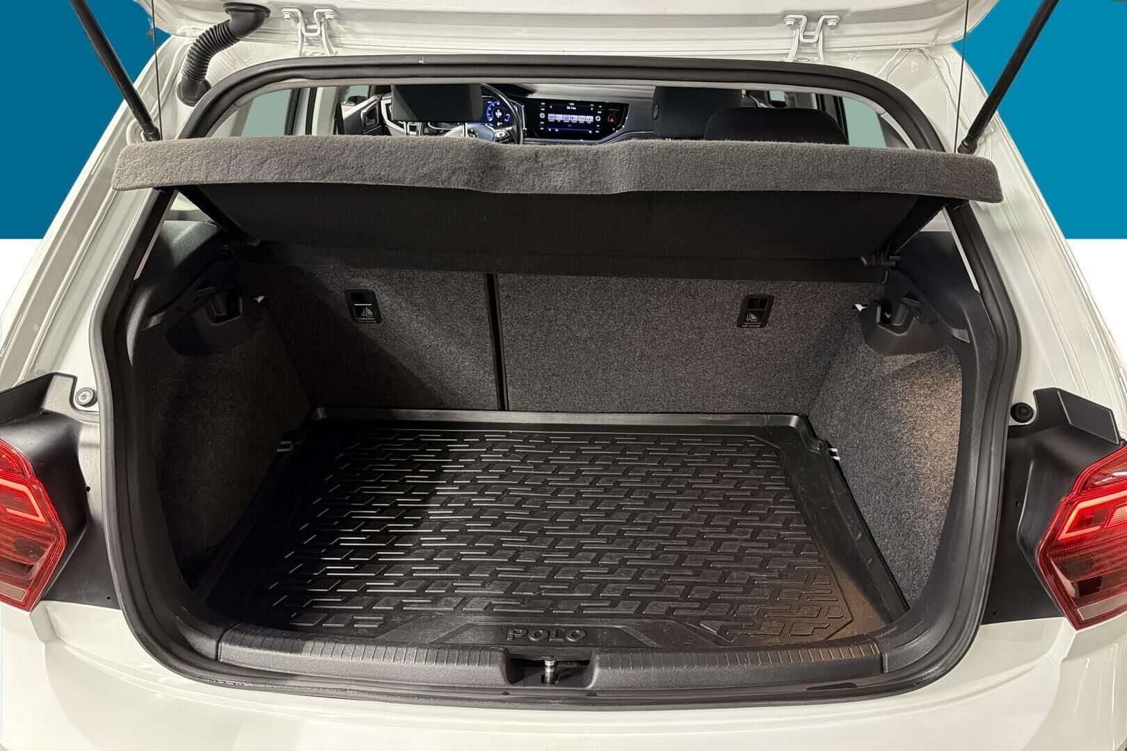Volkswagen Polo iso kuva 8