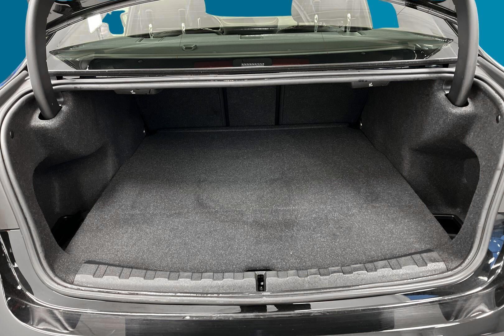 BMW 3-sarja iso kuva 8