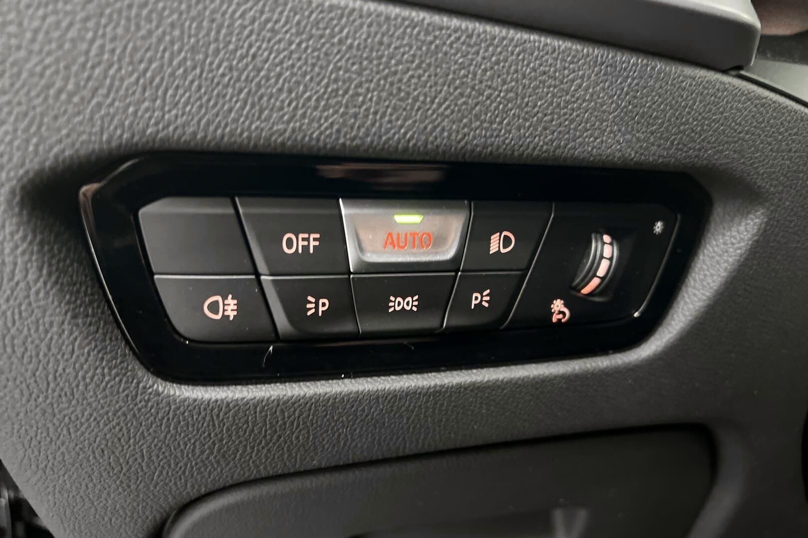 BMW 3-sarja iso kuva 15