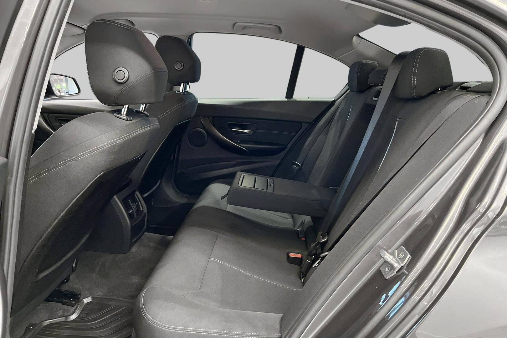 BMW 5-sarja iso kuva 25