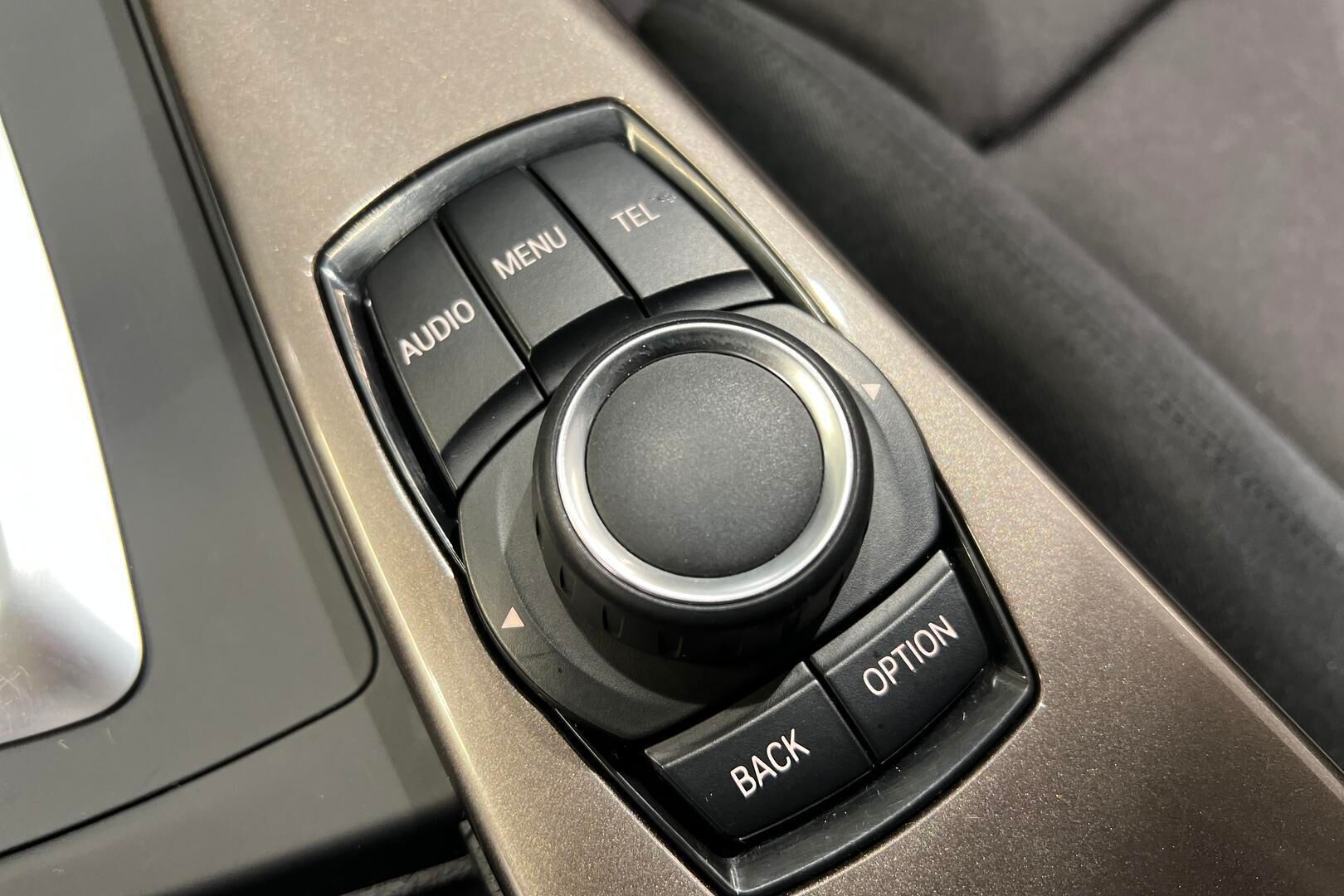 BMW 5-sarja iso kuva 15