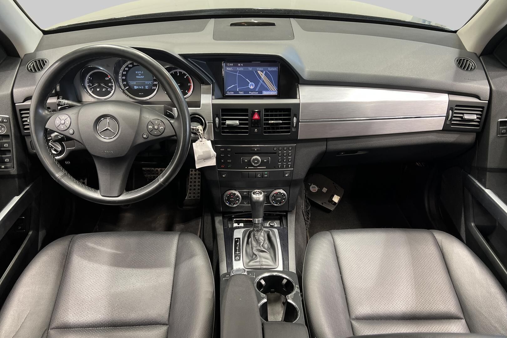 Mercedes-Benz GLK iso kuva 11