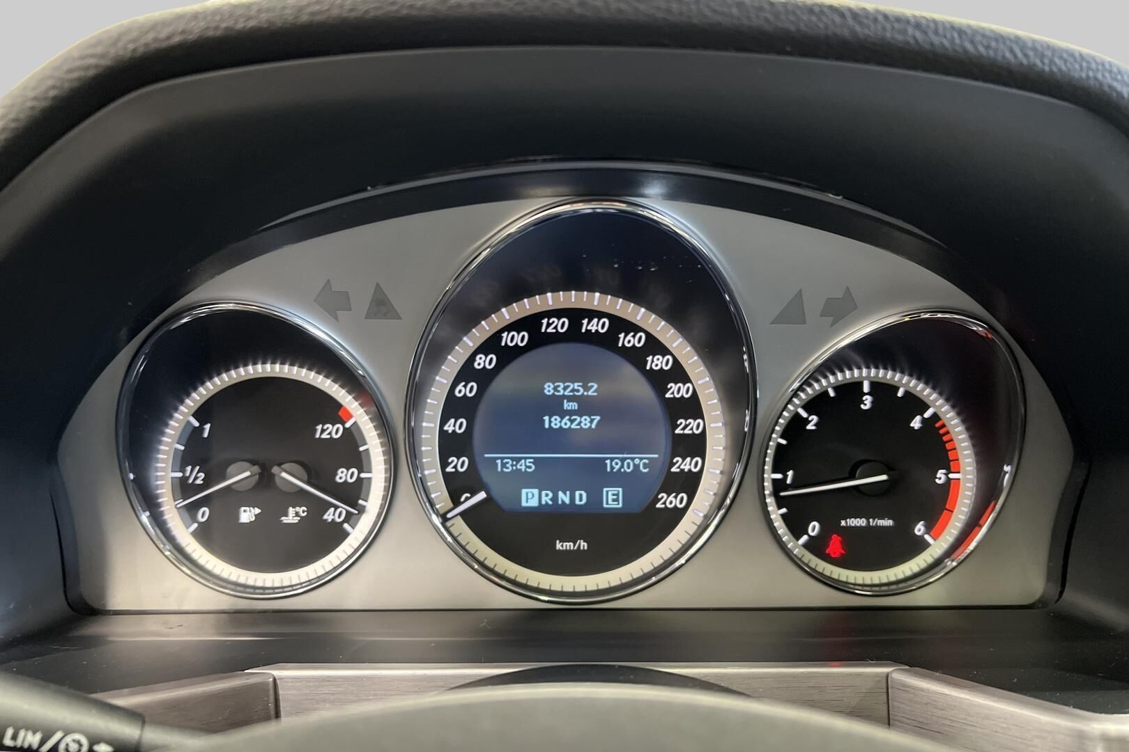 Mercedes-Benz GLK iso kuva 14