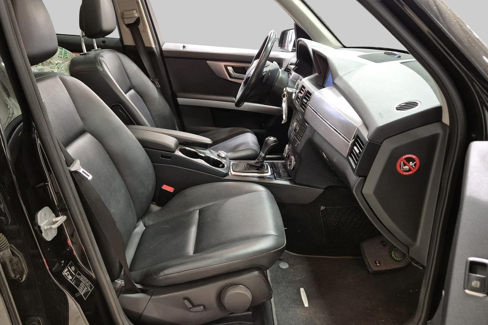Mercedes-Benz GLK iso kuva 4