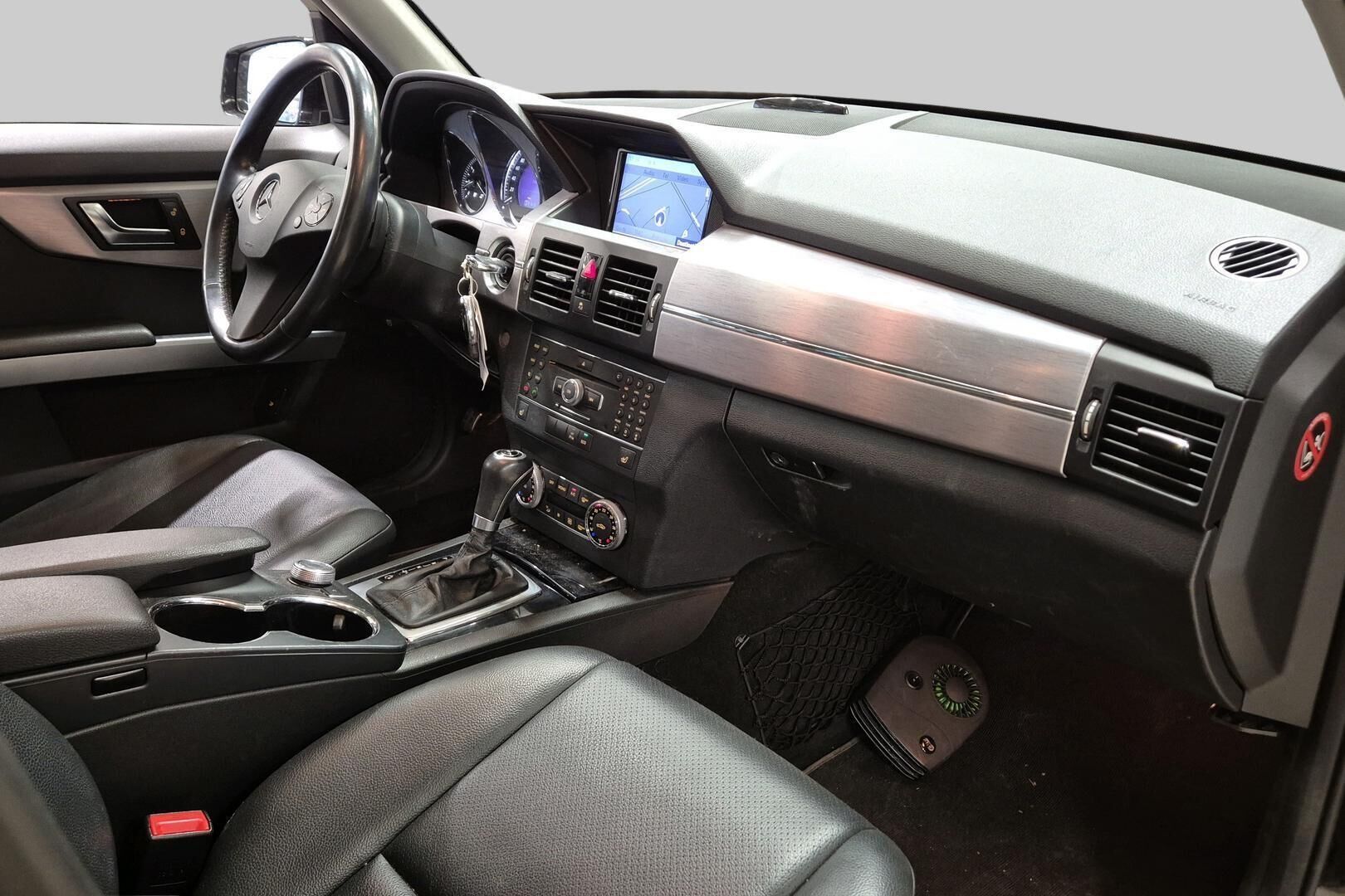 Mercedes-Benz GLK iso kuva 5