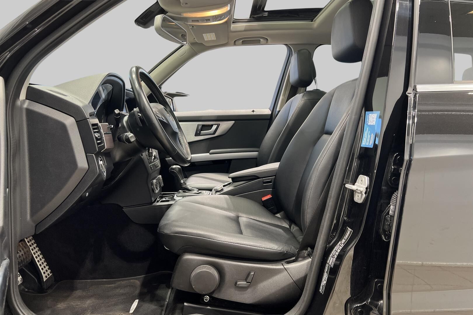 Mercedes-Benz GLK iso kuva 9