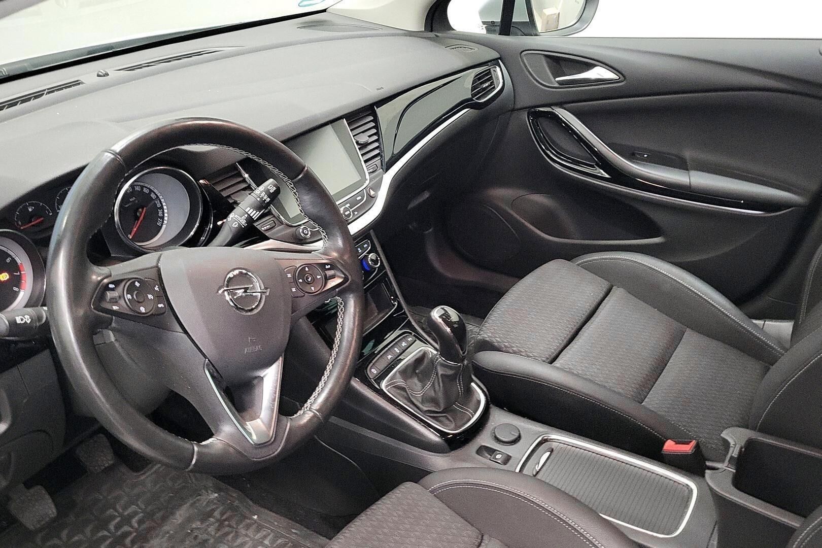 Opel Astra iso kuva 1