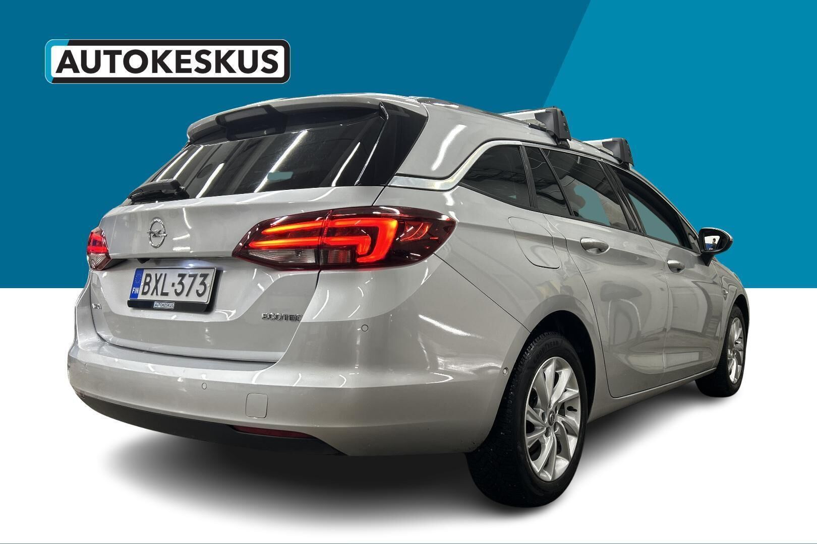 Opel Astra iso kuva 4