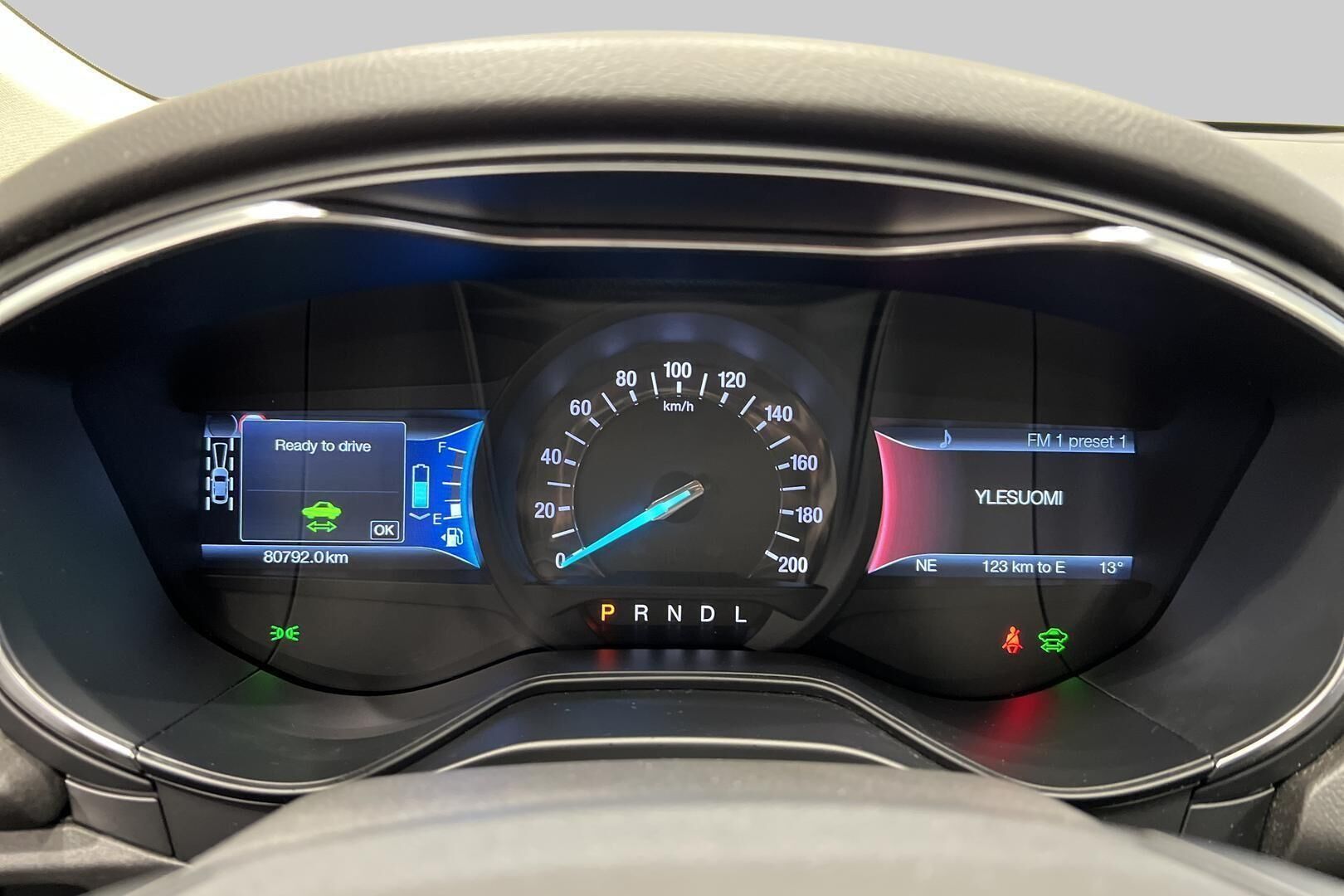 Ford Mondeo iso kuva 14