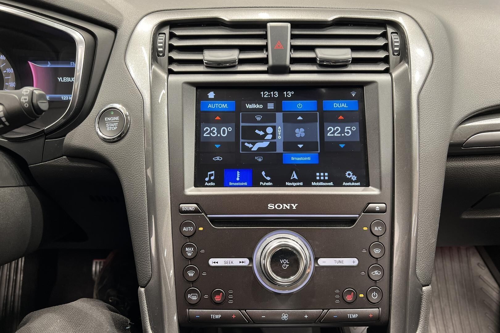 Ford Mondeo iso kuva 19