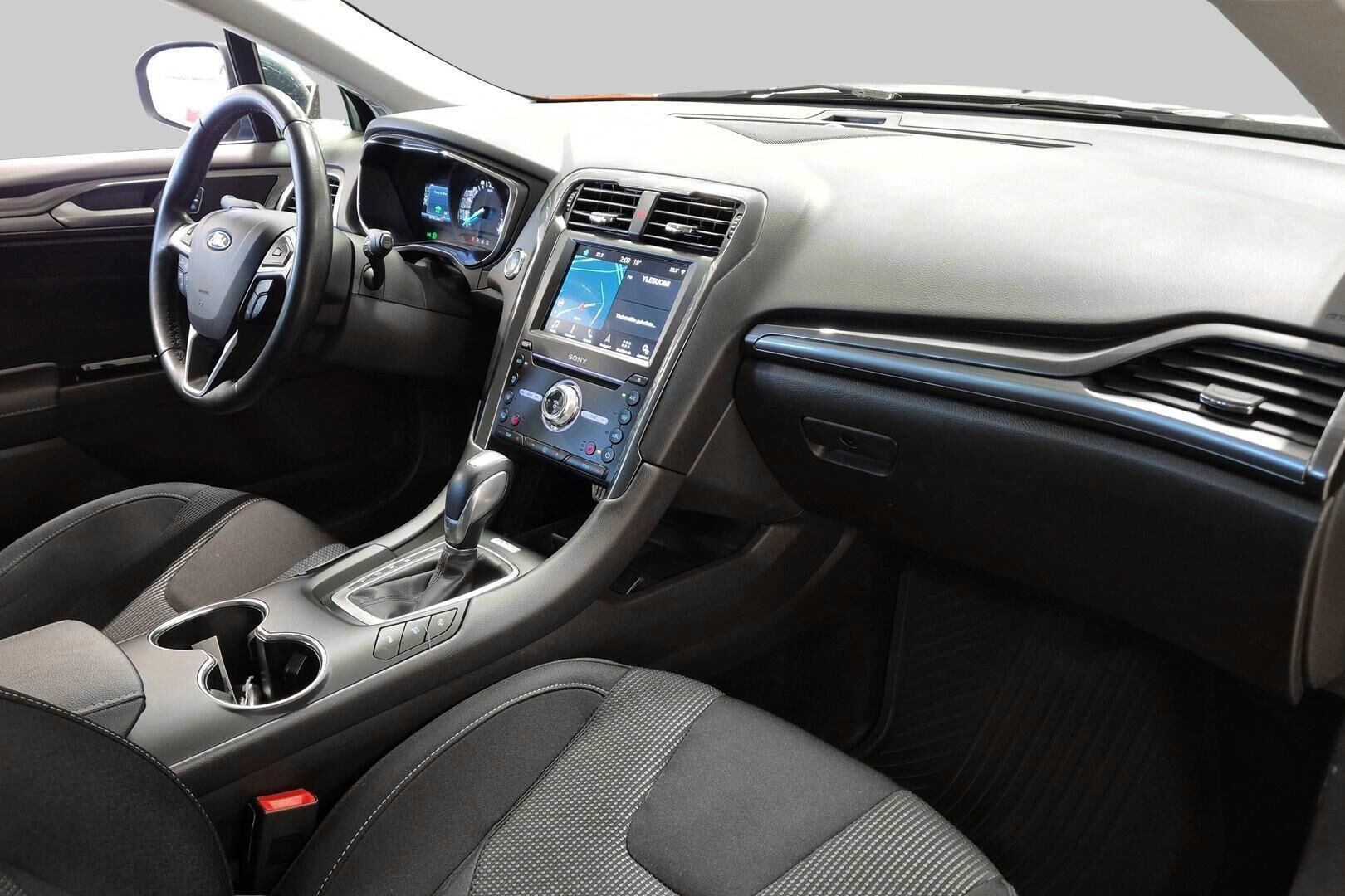 Ford Mondeo iso kuva 5