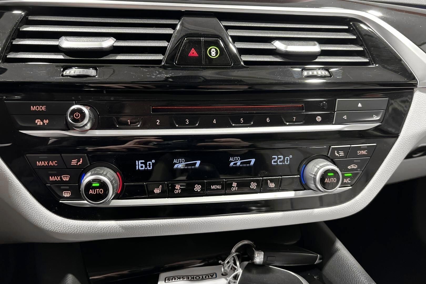 BMW 5-sarja iso kuva 18