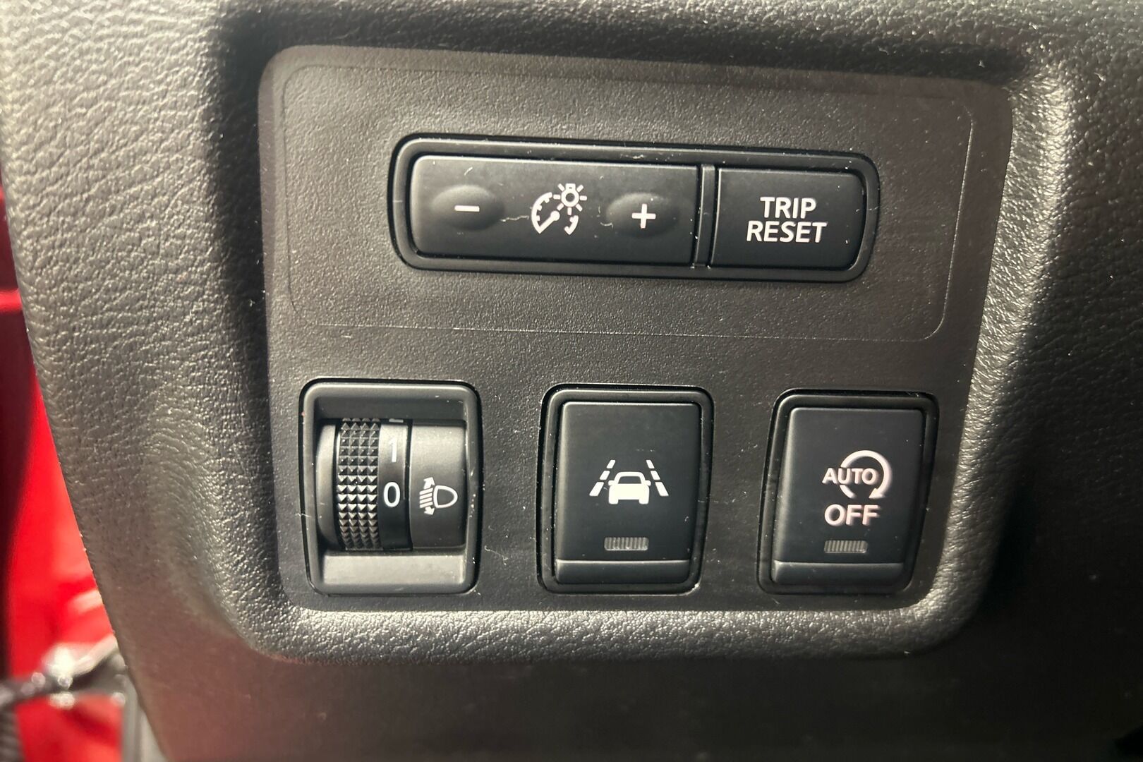 Nissan Micra iso kuva 10