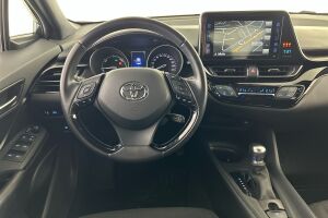 Toyota C-HR esikatselu 23