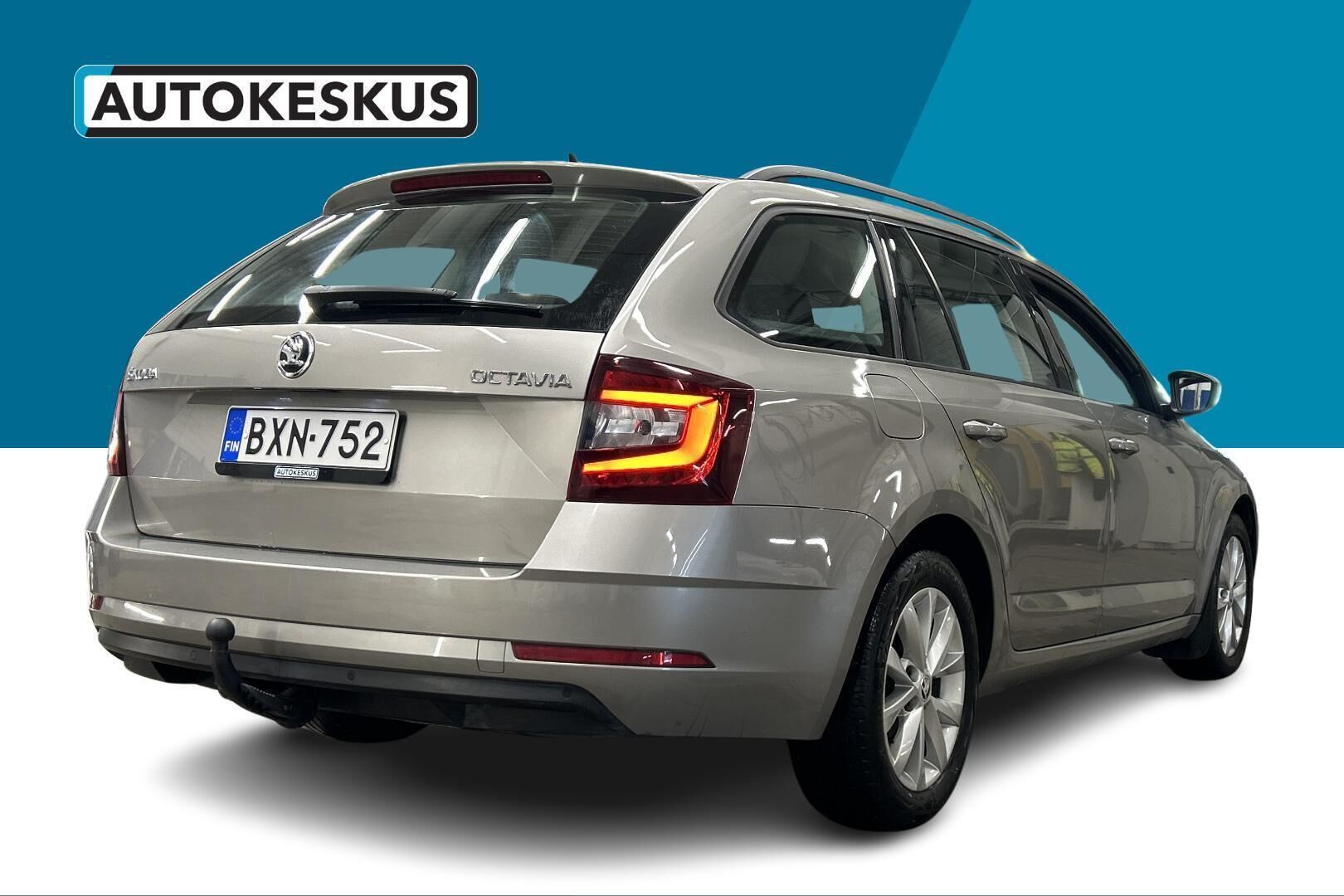 Skoda Octavia iso kuva 5