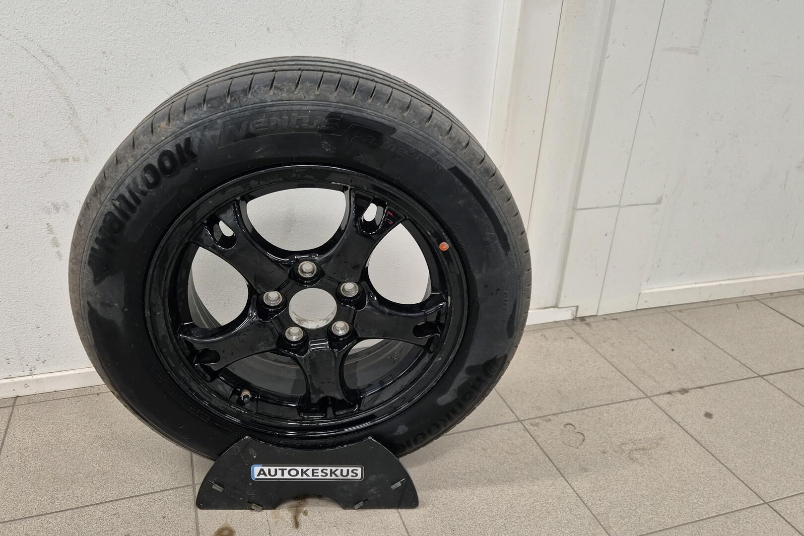 Kia Niro iso kuva 18