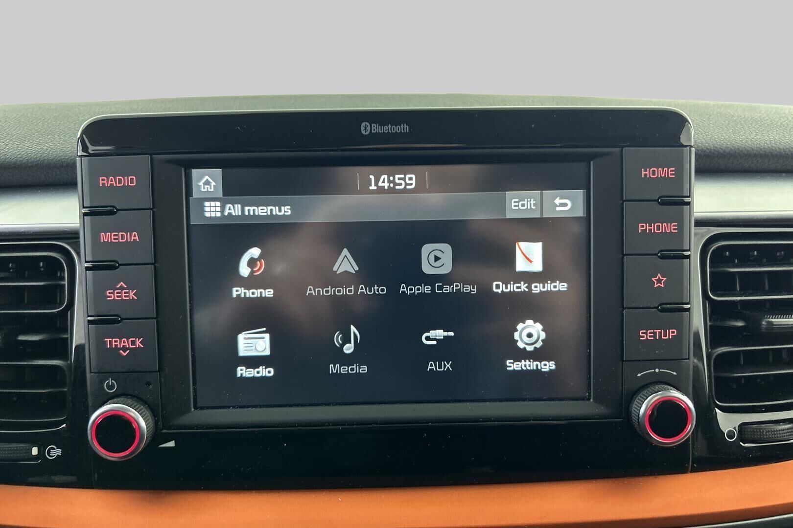 Kia Stonic iso kuva 21