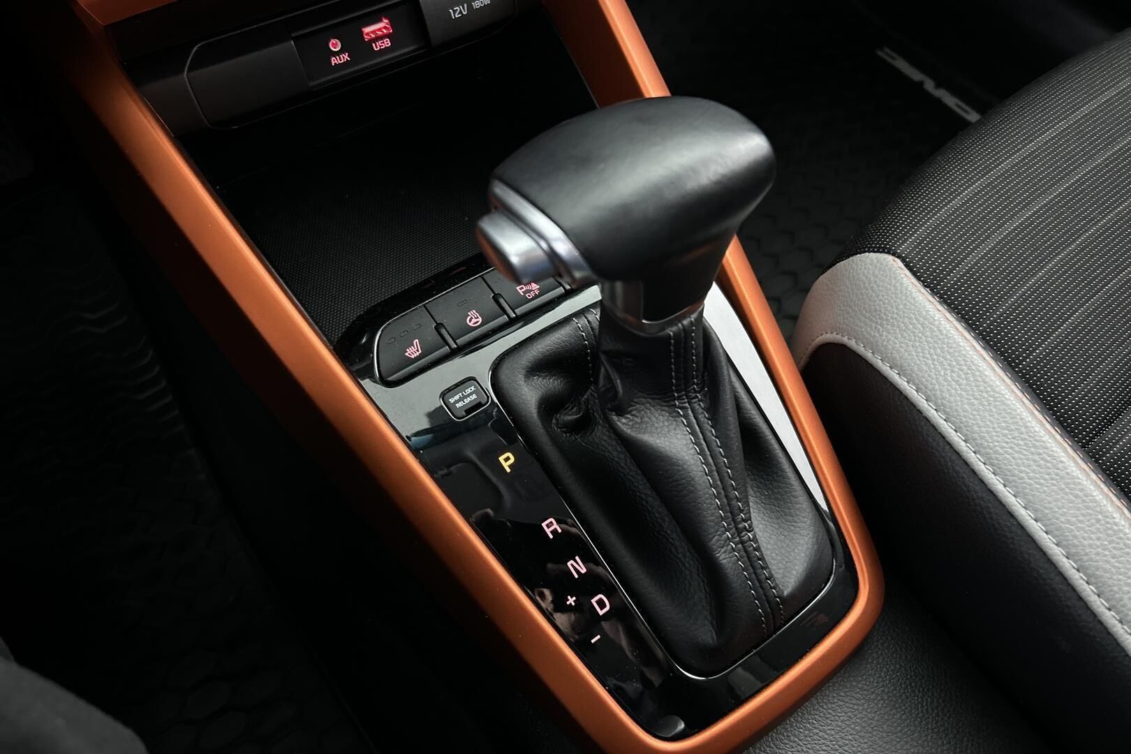 Kia Stonic iso kuva 25