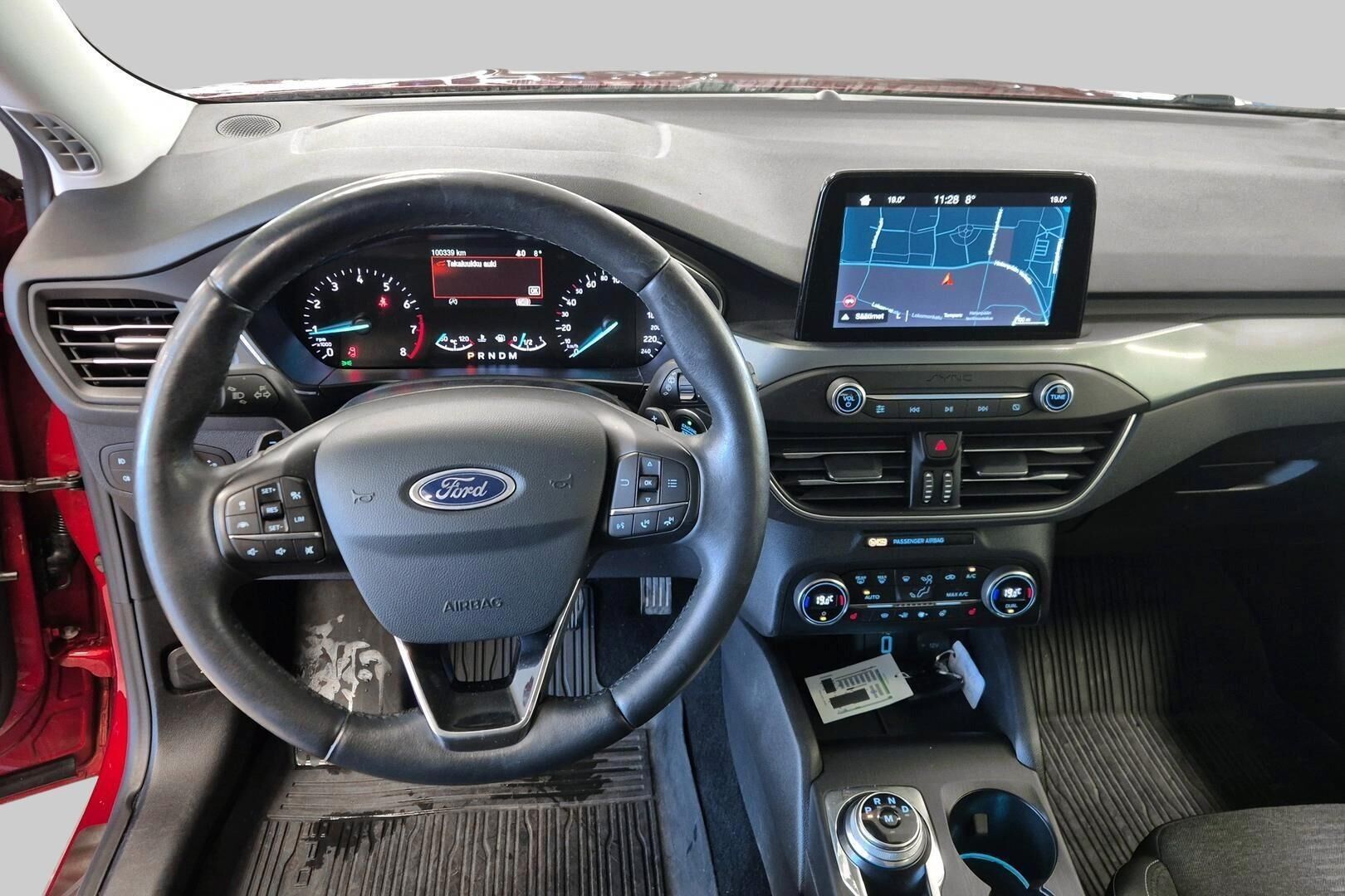 Ford Focus iso kuva 8