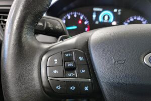 Ford Focus esikatselu 26