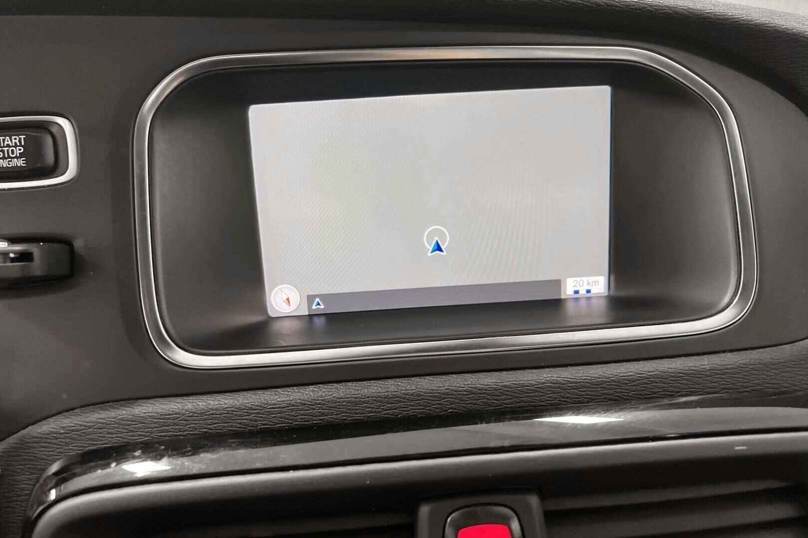 Volvo V40 iso kuva 14