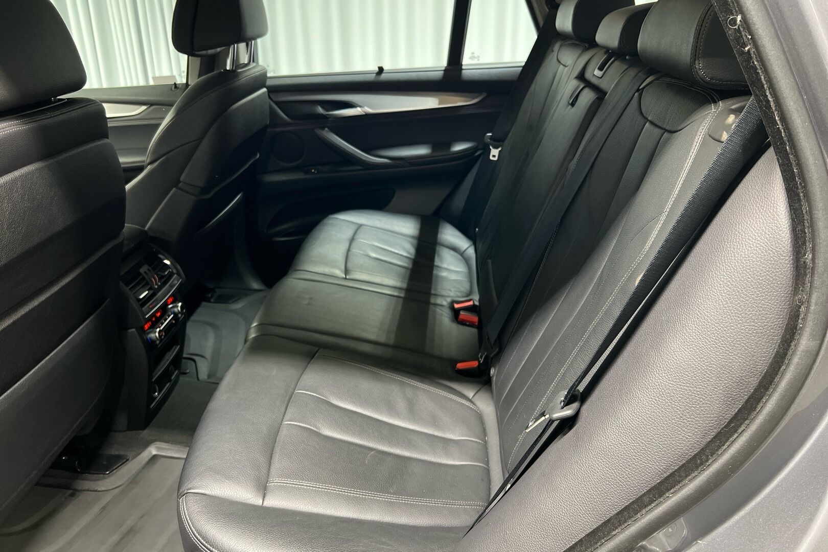 BMW X5 iso kuva 7